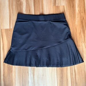 Chico’s Black Pleated Hem Tennis Golf Skort L/12